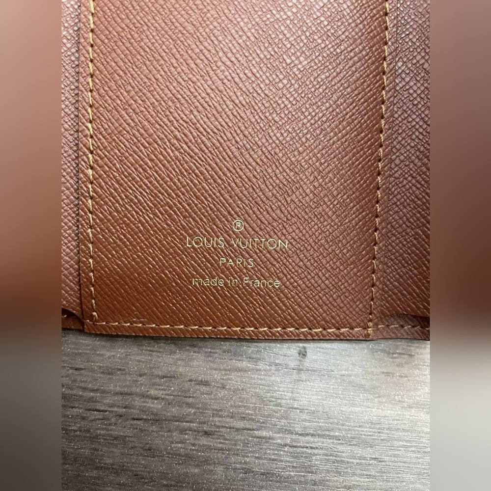 Louis Vuitton Victorine Wallet - Picture 14 of 16